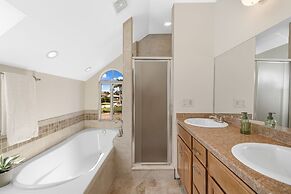 Skylark Oasis - Family Fun & Luxury