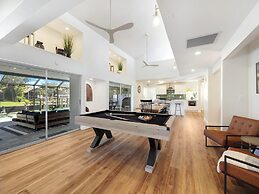 Skylark Oasis - Family Fun & Luxury