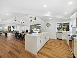 Skylark Oasis - Family Fun & Luxury