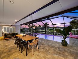 Skylark Oasis - Family Fun & Luxury