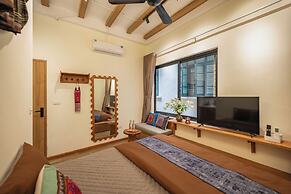 UNIQUE Creative Apartment in Old Quarter