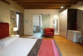1711 Luxury Guest House