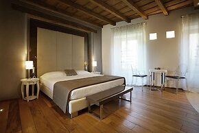 1711 Luxury Guest House