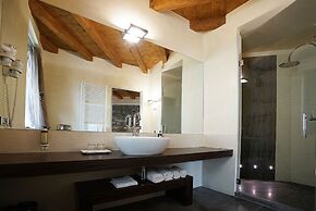 1711 Luxury Guest House