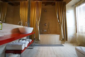 1711 Luxury Guest House