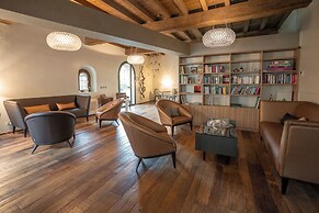 1711 Luxury Guest House