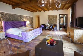 1711 Luxury Guest House