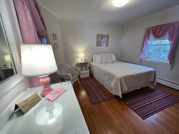 Alamoosook Lakeside Inn