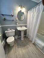 Alamoosook Lakeside Inn