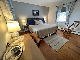 Alamoosook Lakeside Inn