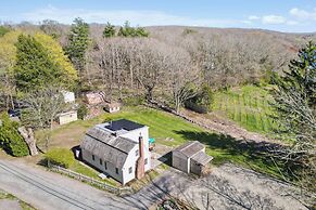 The Cottage At Amos Lake