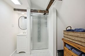 The Cottage At Amos Lake