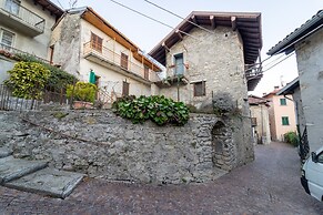 Petra Apartment in Civenna