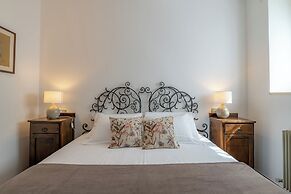 Swan Lake by Wonderful Italy