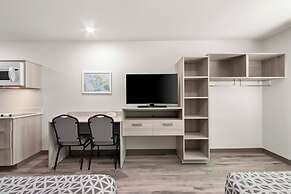 WoodSpring Suites Chandler Phoenix Medical Center