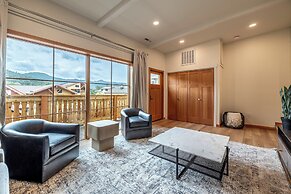Bavarian Lodge Suites