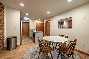Bavarian Lodge Suites