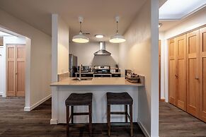 Bavarian Lodge Suites
