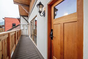 Bavarian Lodge Suites