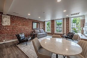 Bavarian Lodge Suites