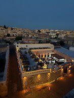 Şahmeran Otel Cafe Restoran