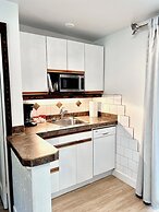 Peachland Beach Resort