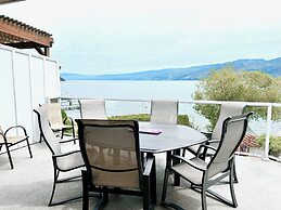 Peachland Beach Resort