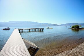 Peachland Beach Resort