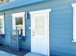 Peachland Beach Resort