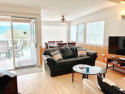 Peachland Beach Resort