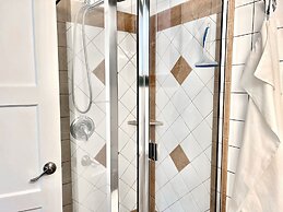 Peachland Beach Resort