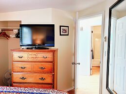 Peachland Beach Resort