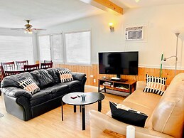 Peachland Beach Resort