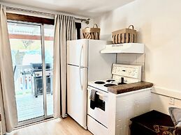 Peachland Beach Resort