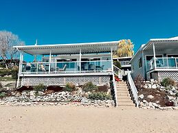 Peachland Beach Resort