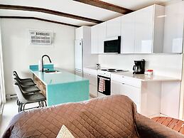 Peachland Beach Resort