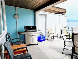 Peachland Beach Resort