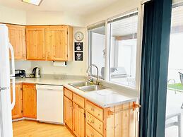 Peachland Beach Resort