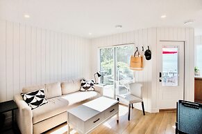 Peachland Beach Resort