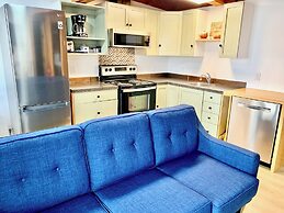 Peachland Beach Resort