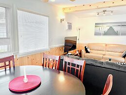 Peachland Beach Resort