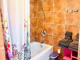 Peachland Beach Resort