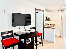 Peachland Beach Resort