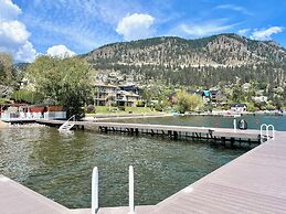 Peachland Beach Resort