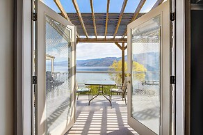 Peachland Beach Resort