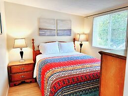 Peachland Beach Resort