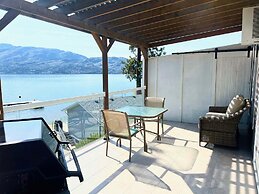 Peachland Beach Resort