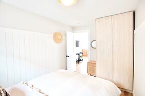 Peachland Beach Resort