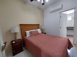 Casa Sol y Luna with pool in merida