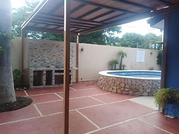 Casa Sol y Luna with pool in merida